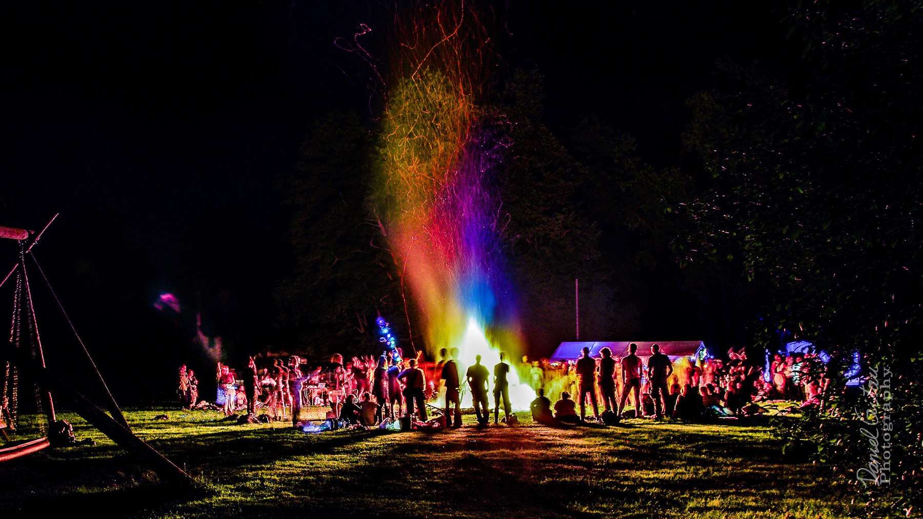 Schönburn, Austria, 2018: participants gather around the illuminated effigy burn.